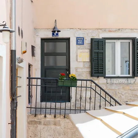 ゲストハウス Imperator