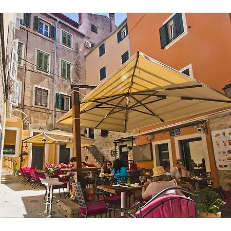 Casa de hóspedes Imperator 4*